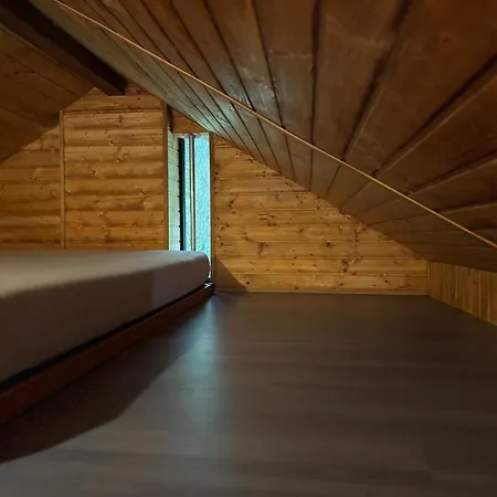 Hood In Wood * Bermel