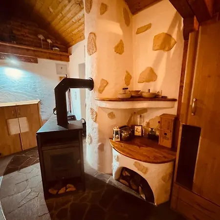 Hood In Wood Apartment Bermel